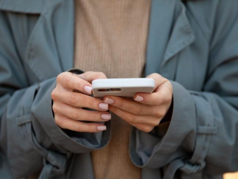 Компания билайн перезапустила «план б» с доступом к нейросетям и Telegram Premium