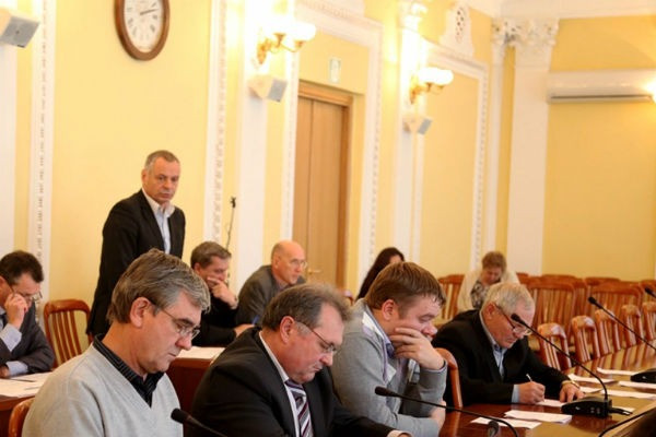 Раскритикованный властями глава рязанской «Теплосети» Леонид Хотулев уволен Раскритикованный властями глава рязанской «Теплосети» Леонид Хотулев уволен