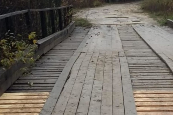 Движение по мосту через реку Сынтулка в Касимовском районе восстановили