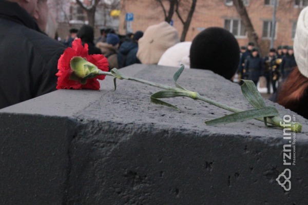 Рязанцы возложили цветы в день 31-й годовщины вывода войск из Афганистана