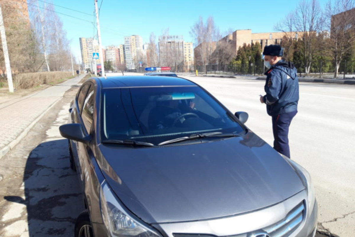 Четыре экипажа дпс. Машины дпс рязань. Водитель автомобиля в рязани. Дтп с патрульной машиной дпс. Водитель автомобиля в рязани.