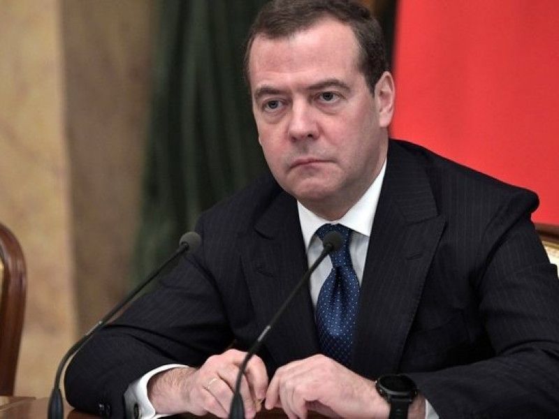 Медведев прокомментировал возможность нового локдауна в России Медведев прокомментировал возможность нового локдауна в России