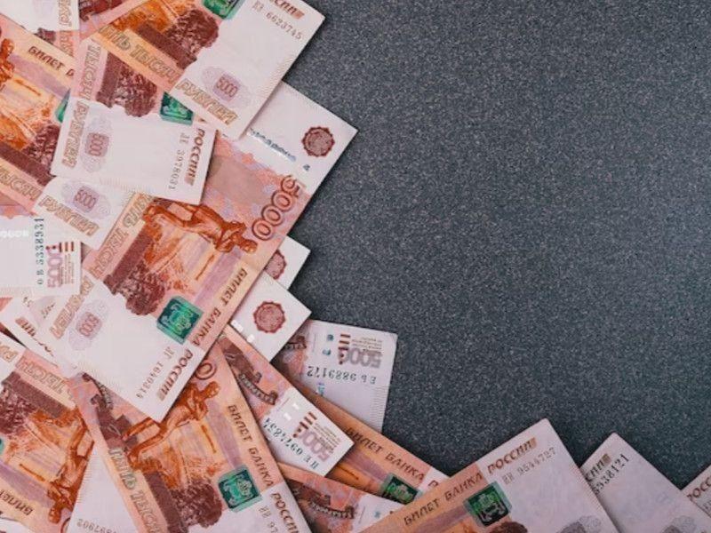 В России хотят повысить МРОТ до 34 тысяч рублей В России хотят повысить МРОТ до 34 тысяч рублей