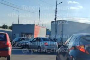 В Рязани легковушка столкнулась с фурой