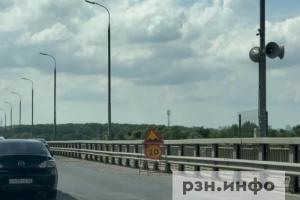 Власти назвали причину заторов на мосту через Оку и рассказали о его состоянии