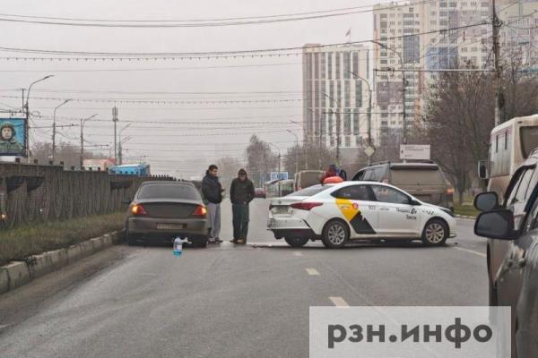 В Рязани произошло ДТП с участием машины такси