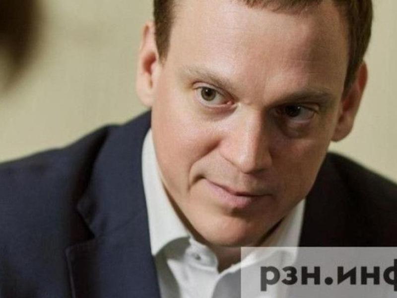 В Рязани беспилотник упал на крышу многоэтажки