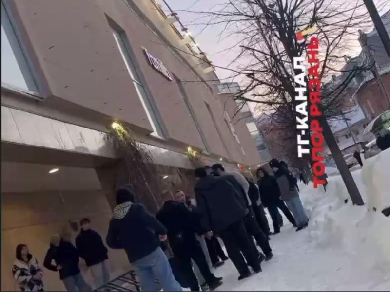 В Рязани охранник ТРЦ «Малина» ударил подростка