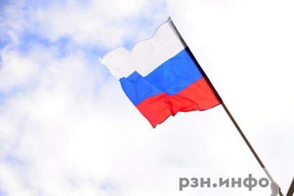 Россиян призвали не выезжать из страны ради отпуска