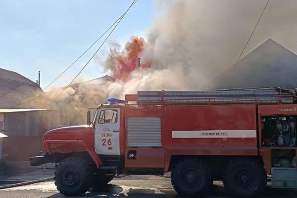 В Рязанской области загорелся дом, внутри был ребёнок