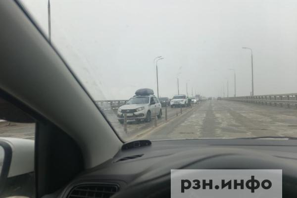 На мосту в сторону Солотчи произошло ДТП