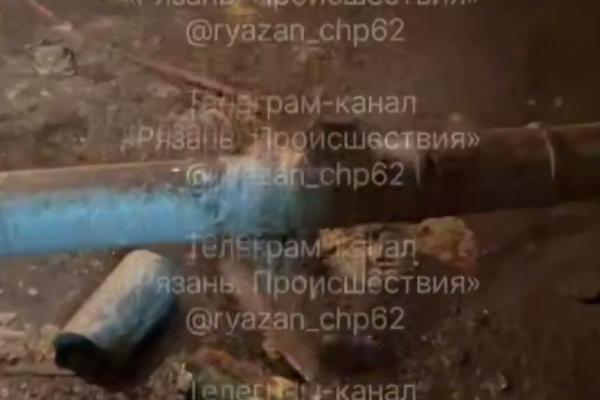 Рязанцы пожаловались на затопленный канализационными стоками подвал