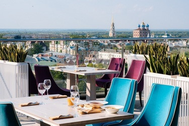 Выше «Неба»