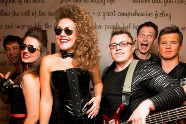 Ярко и зажигательно. Хедлайнером «Подбелки» станет рязанская группа Hot Stuff