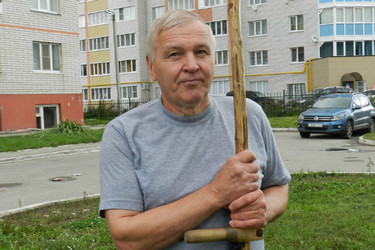 С песней по жизни. В Рязани появился поющий дворник