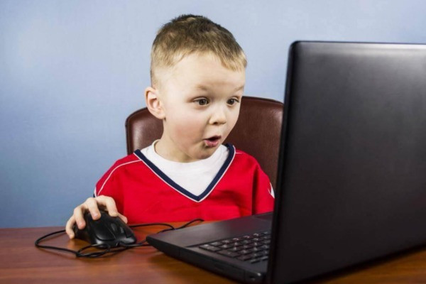 Пельмень в чате, родители в панике. Как рязанские школьники пытаются перейти на «дистанционку»