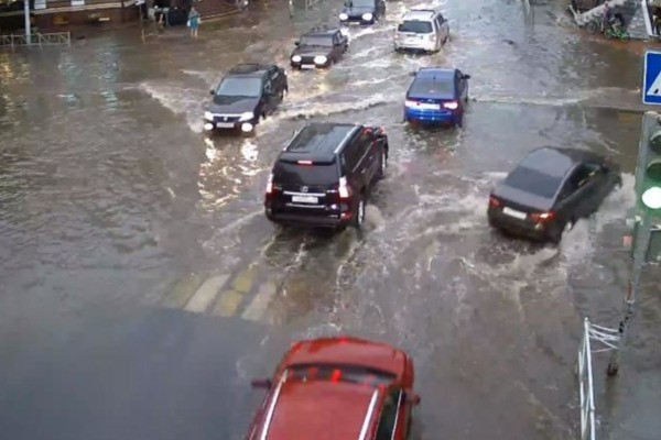 Потоп в Рязани. Ливневки в очередной раз не справились с дождем