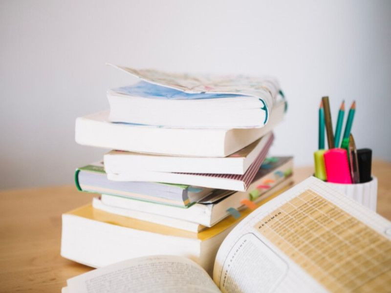 Кто готов помогать школам?