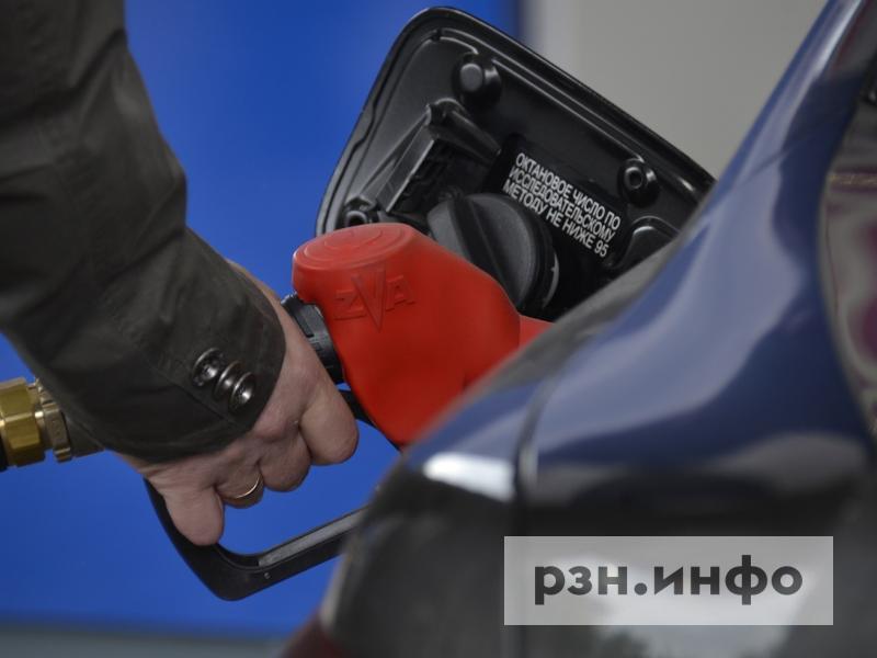 Почему бензин в Рязани продаётся по 120 рублей и когда появится Евро-2? Ответы эксперта